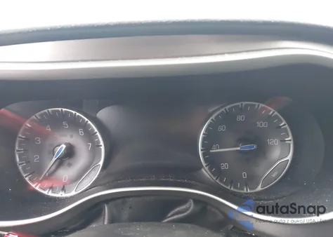 2021 Chrysler Pacifica Touring L z USA, uszkodzony, nr VIN 2C4RC1BG7MR584956